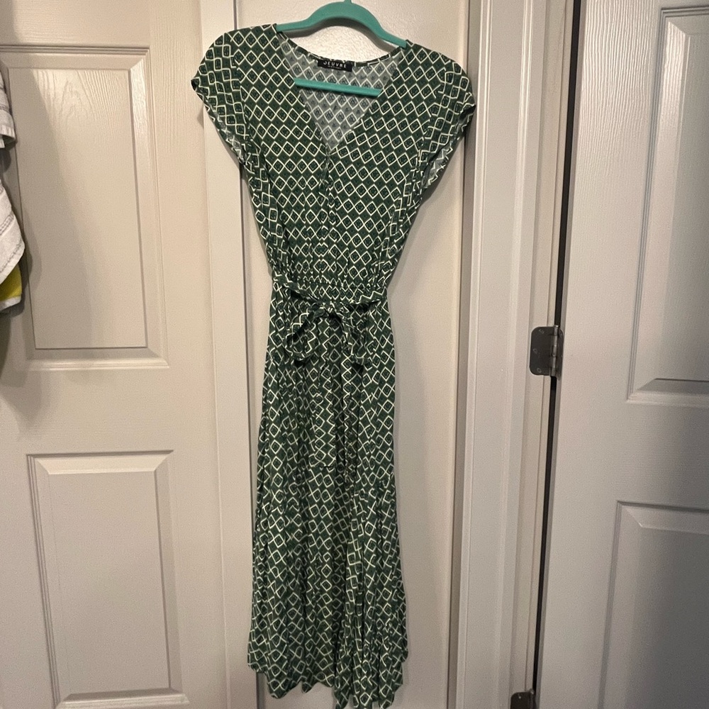 Green midi dress with bow